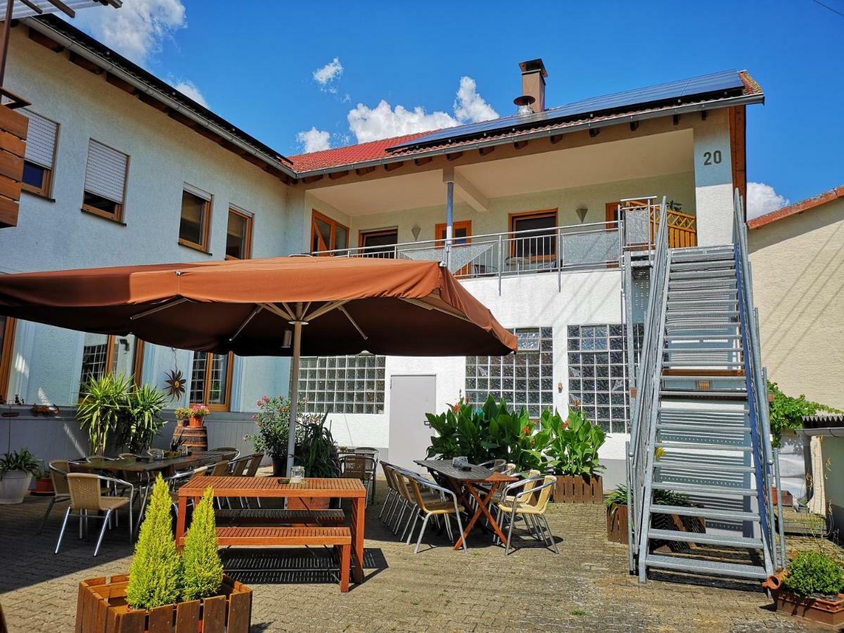Gasthaus Zum Loewen Seckach Ngoại thất bức ảnh